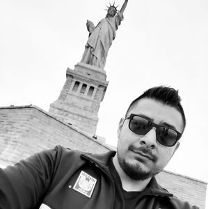 Meet your Posher, Carlos